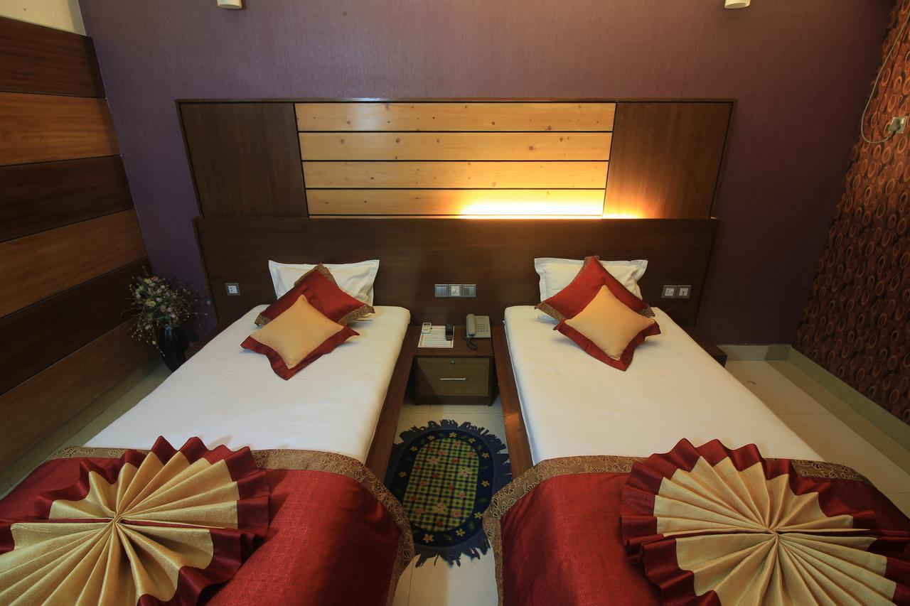 Tiger Garden Int Hotel Khulna Екстериор снимка
