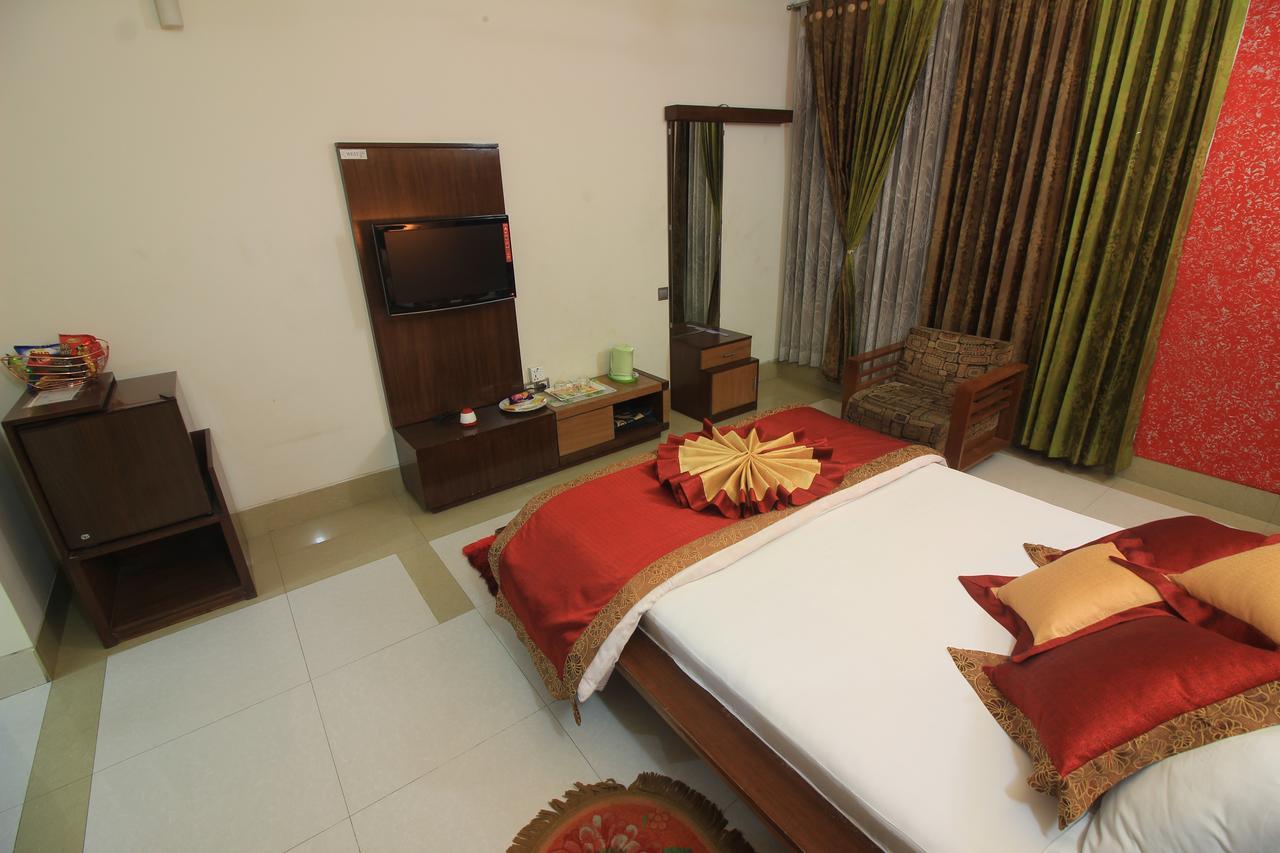 Tiger Garden Int Hotel Khulna Екстериор снимка