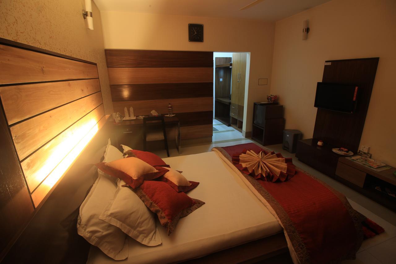 Tiger Garden Int Hotel Khulna Екстериор снимка