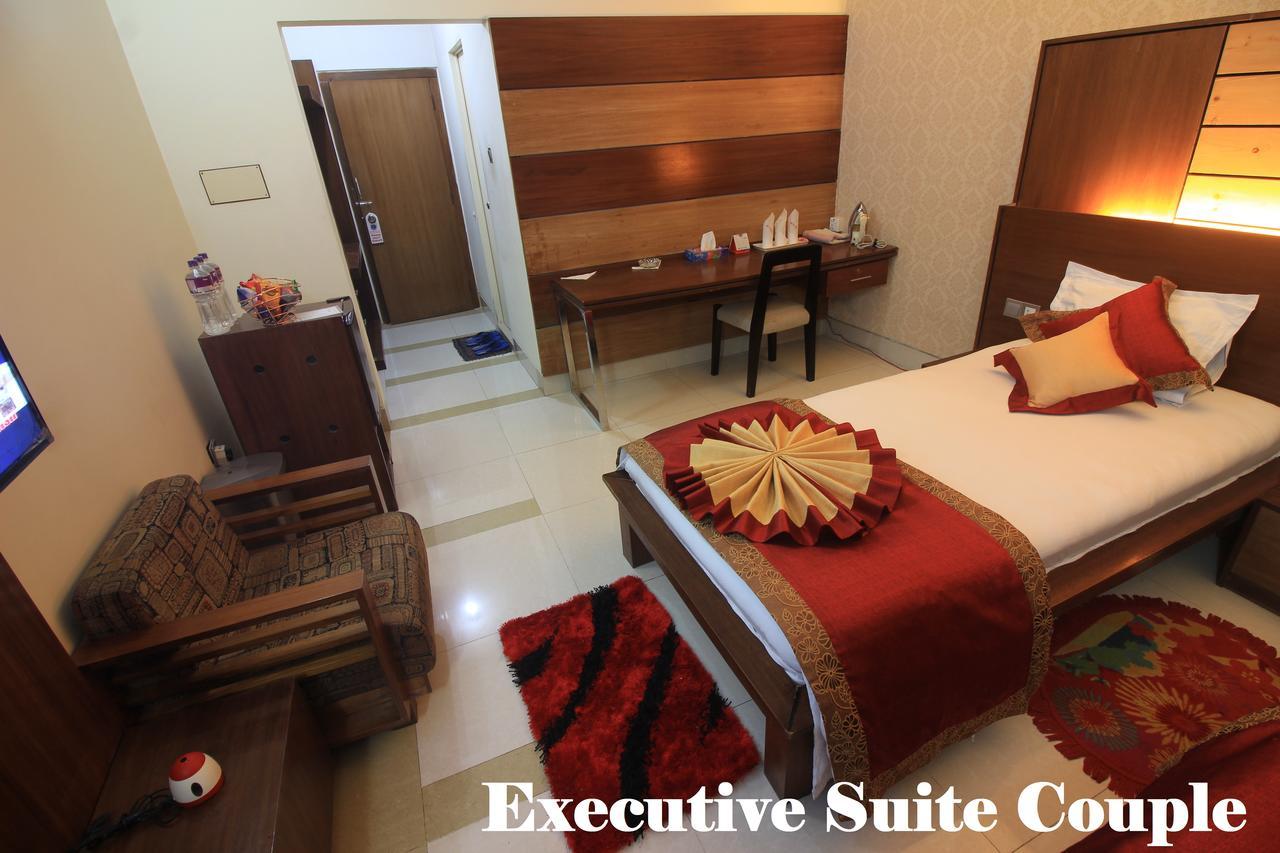 Tiger Garden Int Hotel Khulna Екстериор снимка