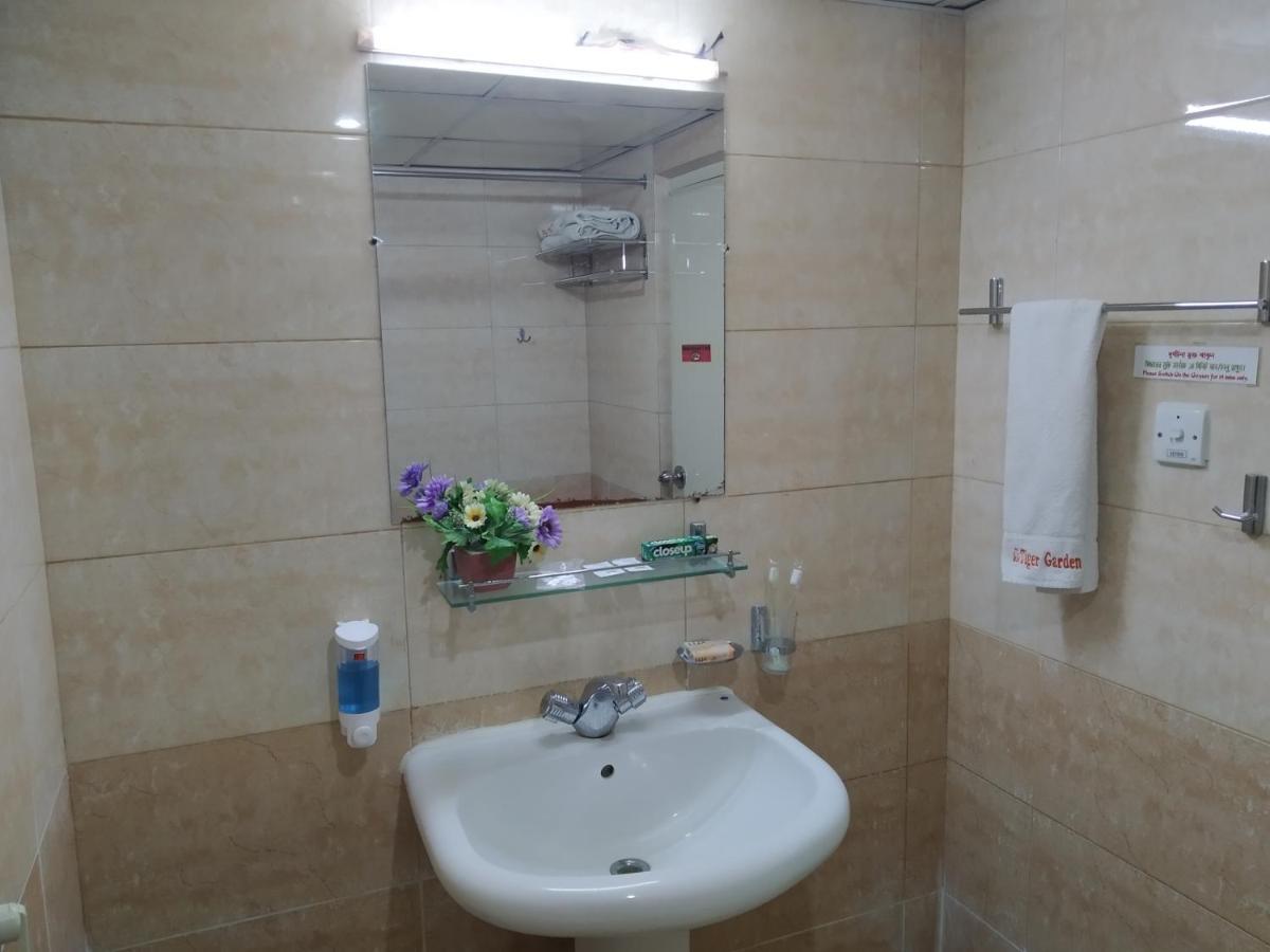 Tiger Garden Int Hotel Khulna Екстериор снимка